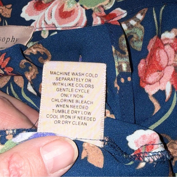 Philosophy Navy Floral Split Neck Short Sleeve Blouse Size L - Picture 7 of 8